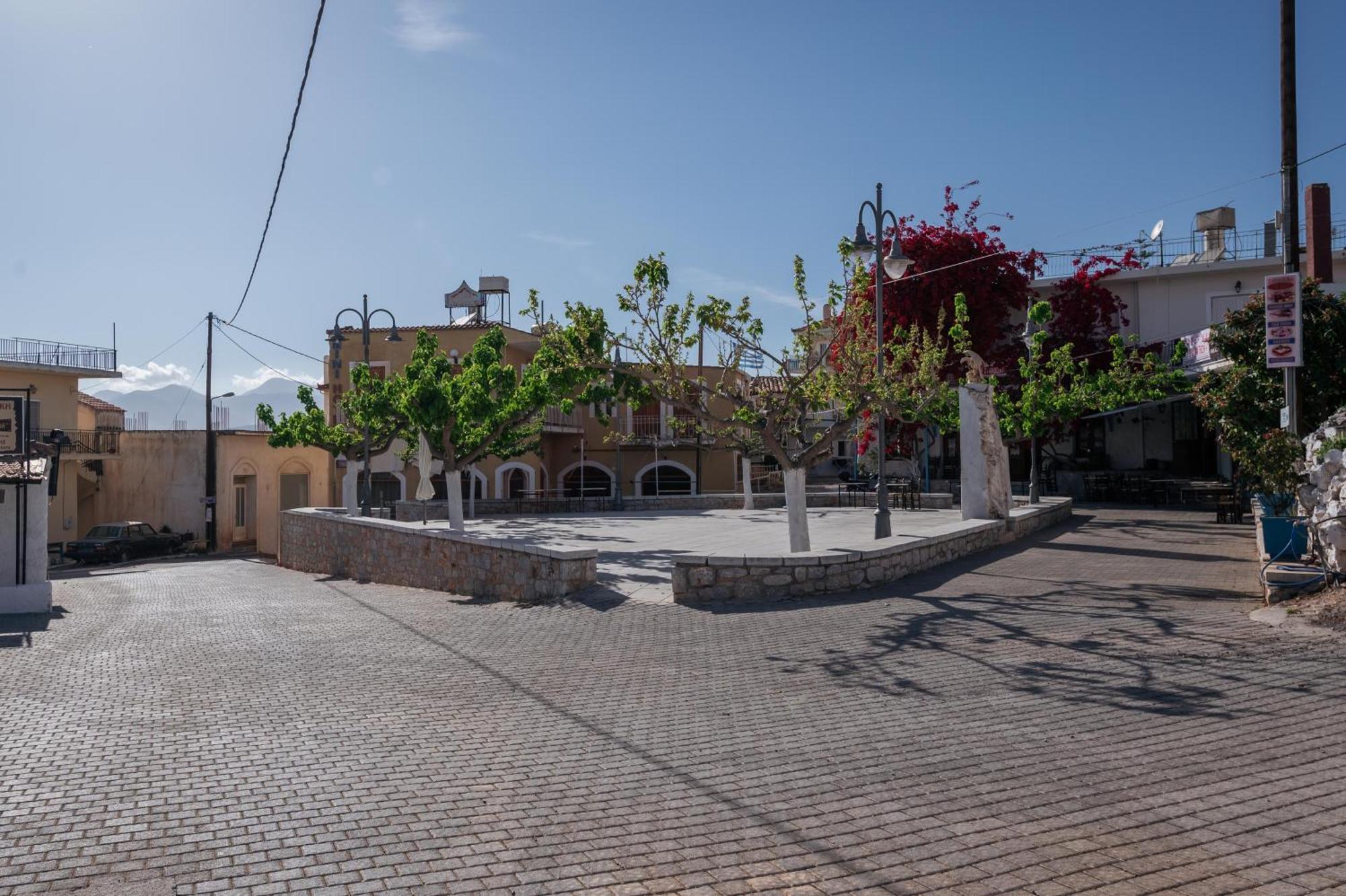 Memories Gytheio Villa Exterior photo