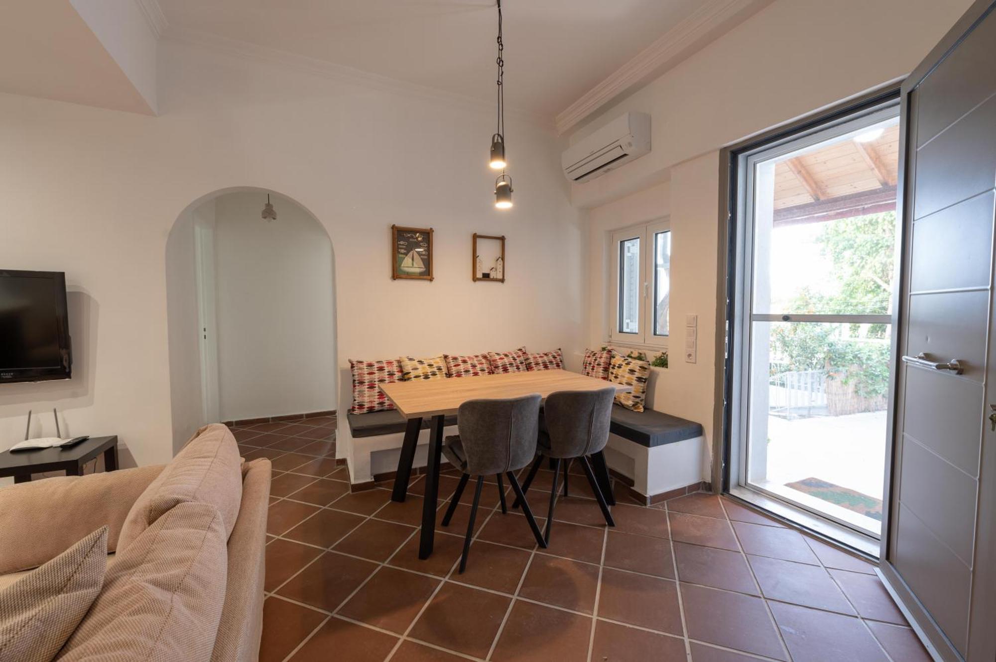 Memories Gytheio Villa Exterior photo